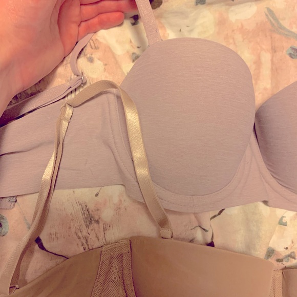 2 Strapless bras, 32C - Picture 3 of 4